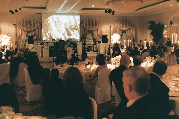 Video Screen & Projector