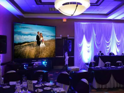 Video Screen & Projector